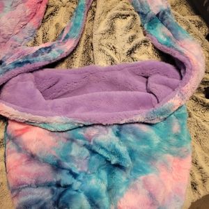 Aspyn grove crossbody bag